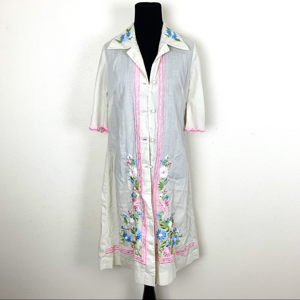 Vintage Floral Robe
